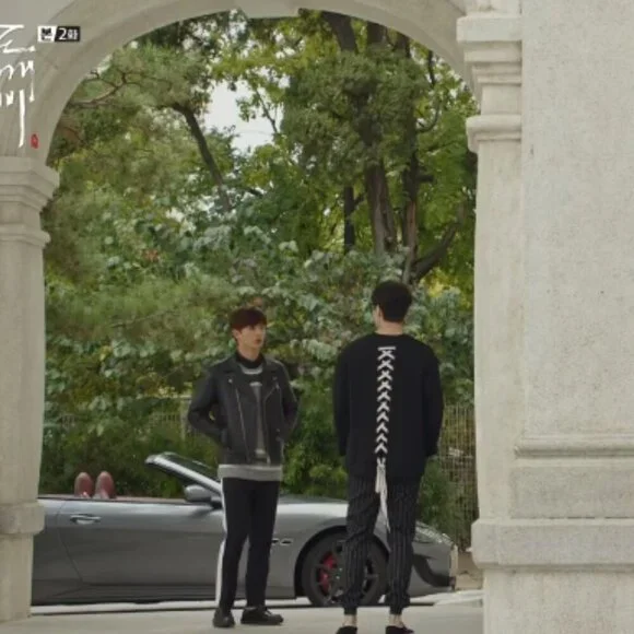 *READ* DBYDGNAK Unisex Size Large Black Back Lace Up Sweatshirt - Picture 2 of 16